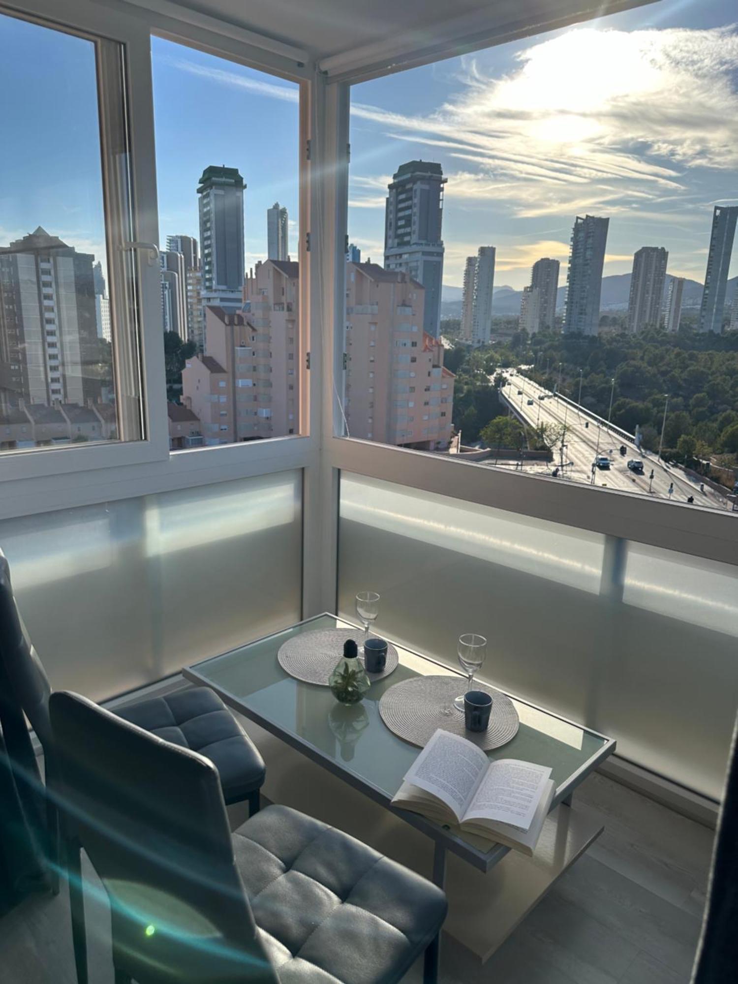 Apartamento Suzanna Benidorm Dış mekan fotoğraf