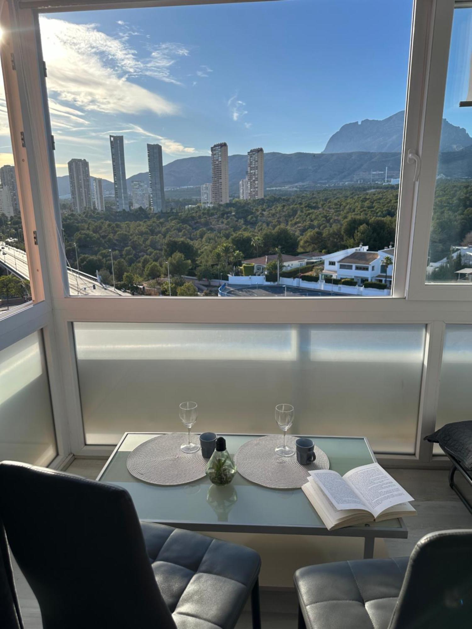 Apartamento Suzanna Benidorm Dış mekan fotoğraf